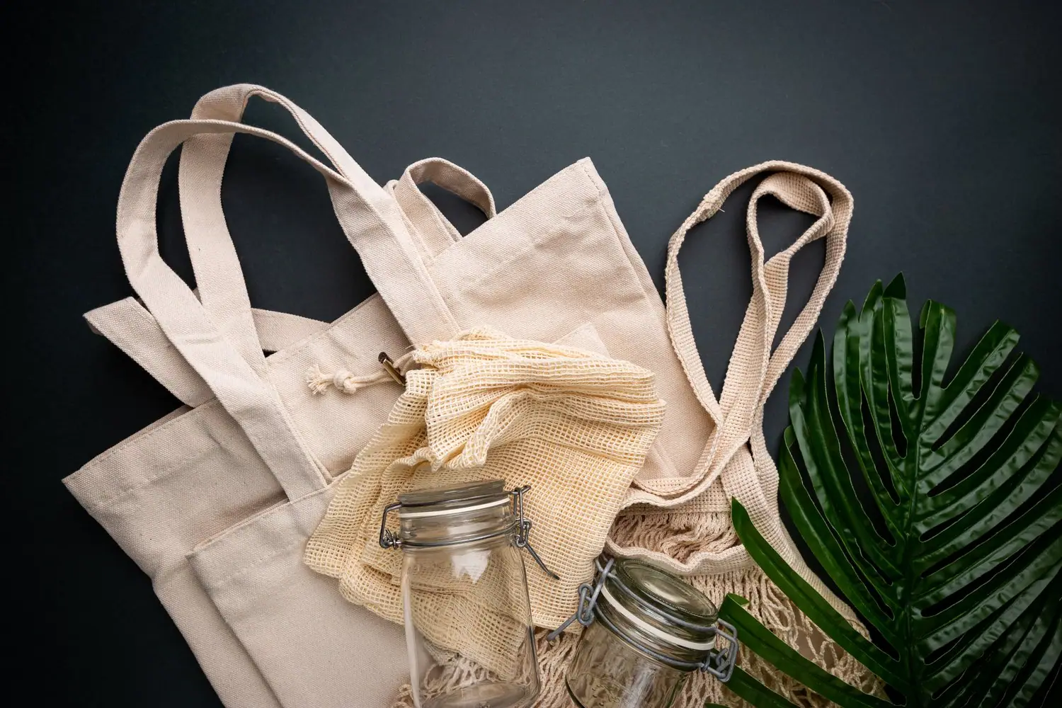 Kącik do pakowania zakupów zero waste: organizacja ekologicznej przestrzeni